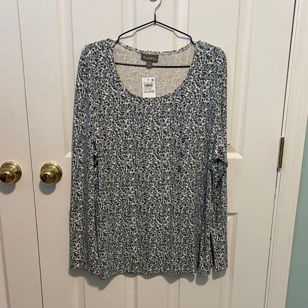 🐥Style & Co. Green and Lilac  Floral Long Sleeve Top
